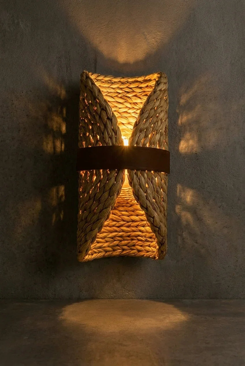 Arandela Palha de Taboa Couro - MMassuci