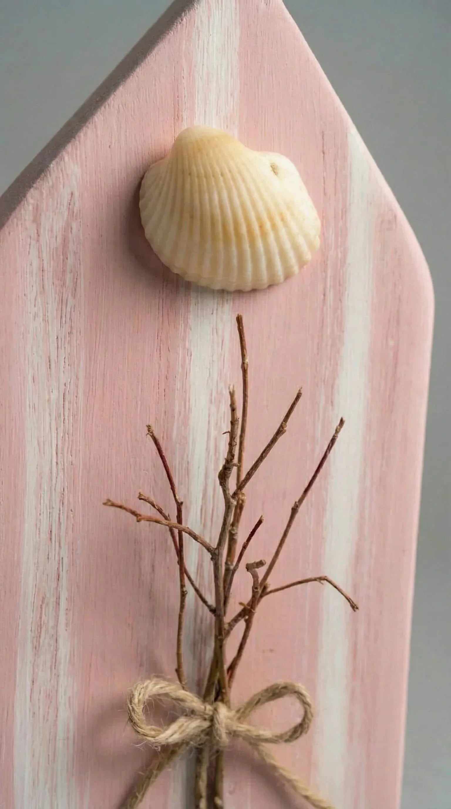 Decoração Casa Rosa com Concha e Galho - Ateliê MMassuci