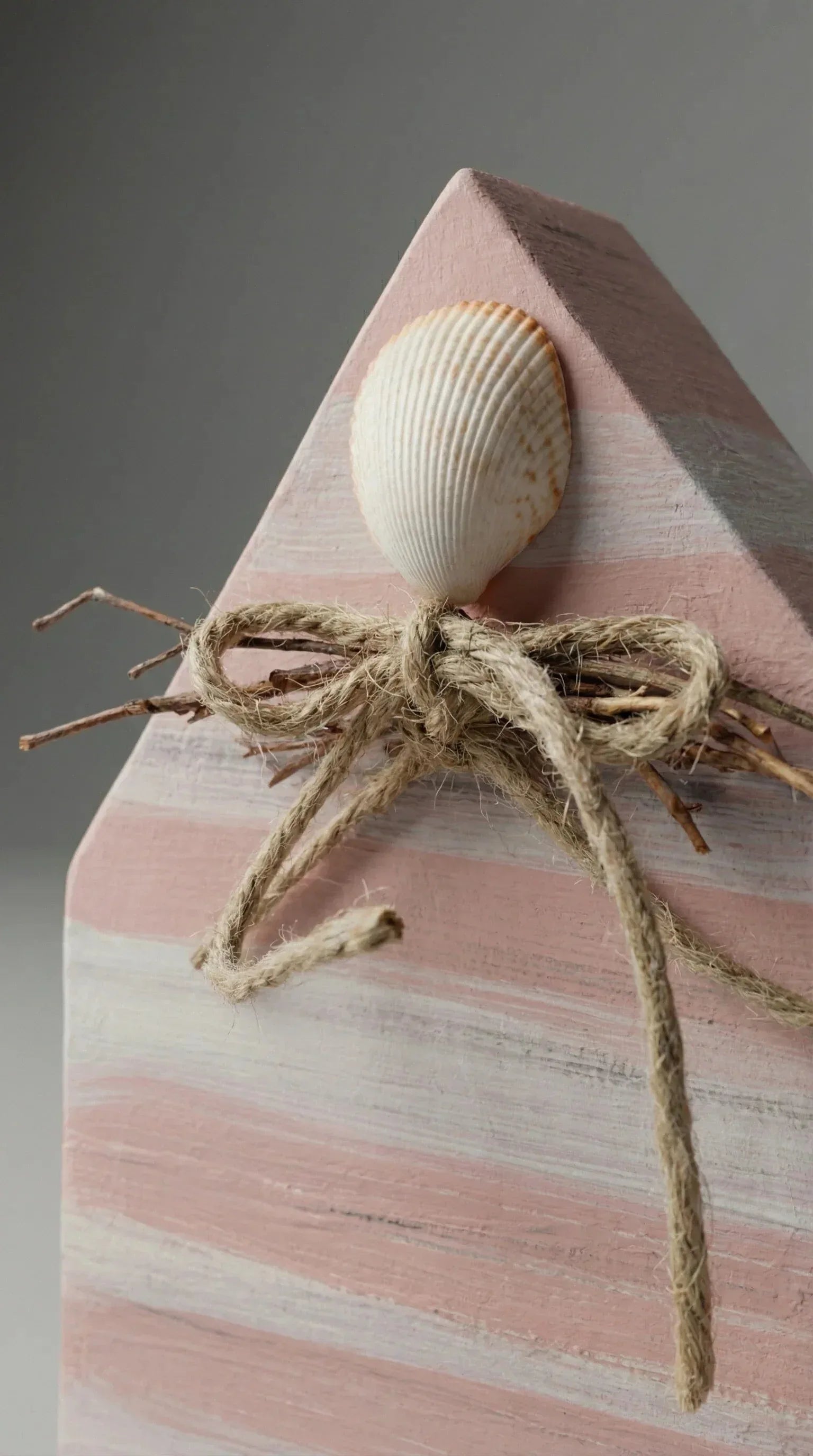 Decoração Casa Rosa com Concha e Sisal - Ateliê MMassuci