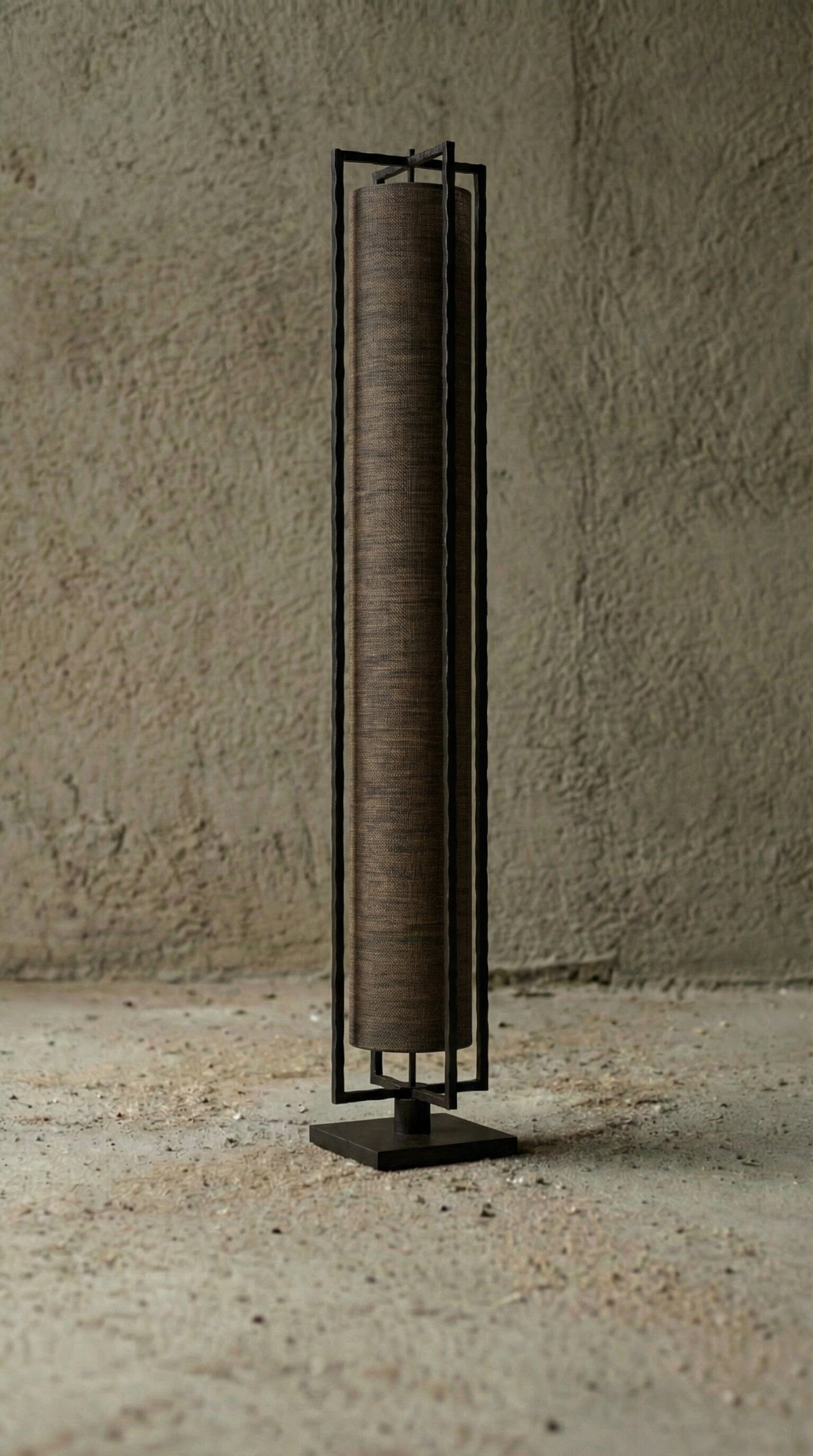 Luminária Chão Prisma Linho Luminárias MMassuci Café 120cm 