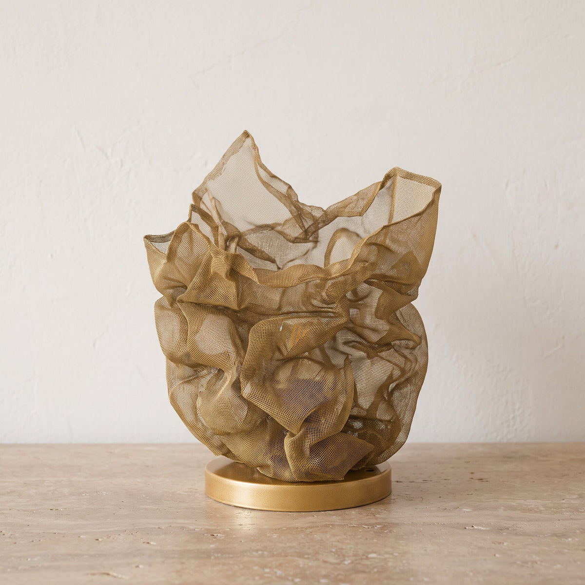 Luminária Mesa Flow Lótus Luminárias MMassuci Dourada 30cm 