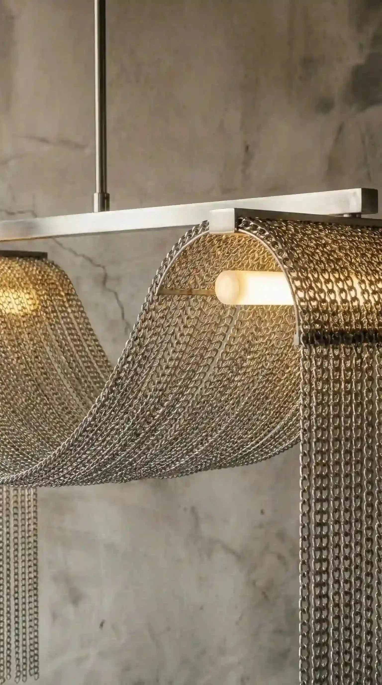 Luminária Pendente Drapê Correntes - Ateliê MMassuci