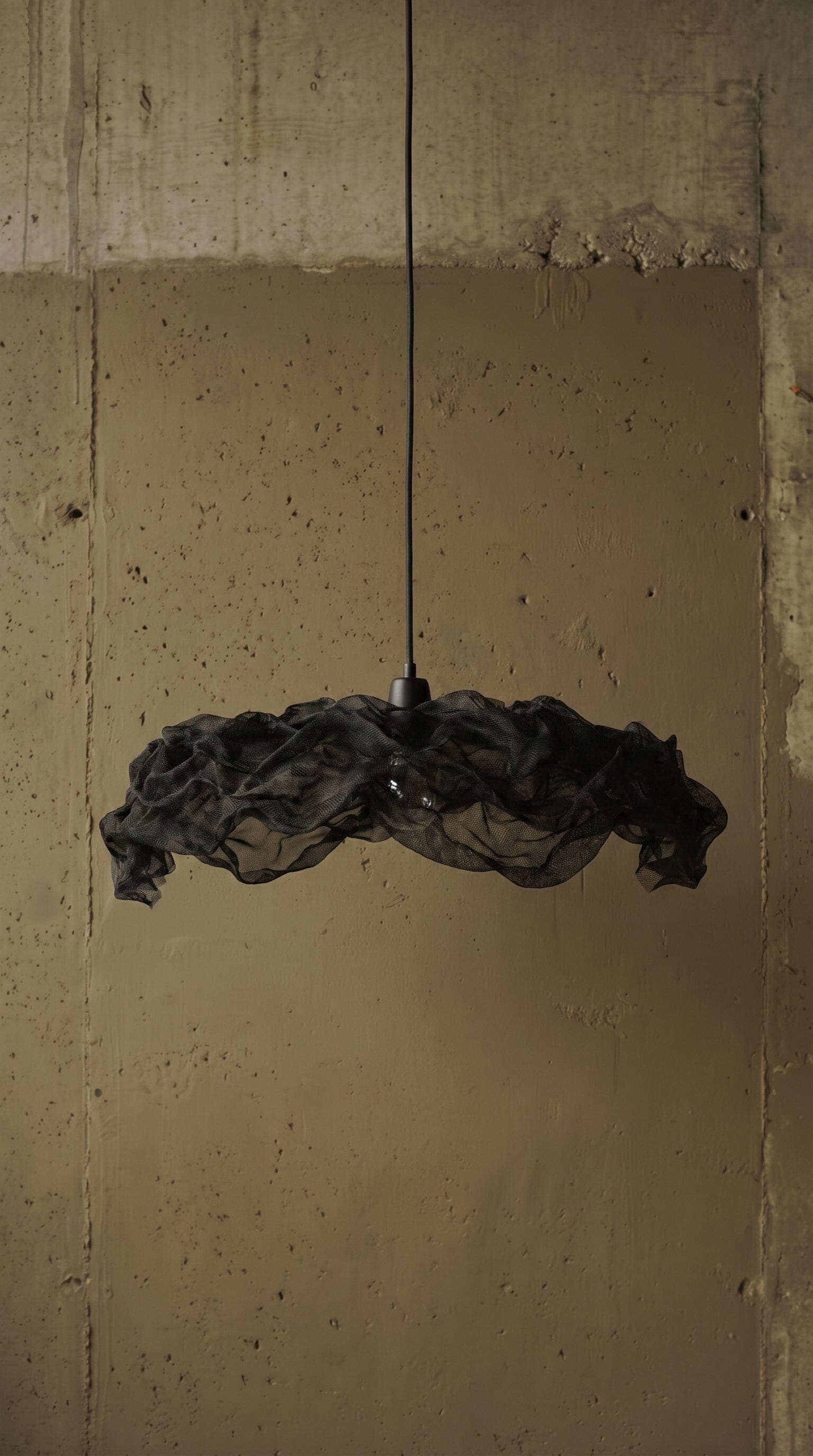 Luminária Pendente Flow Horizonte Luminárias MMassuci Preto Absoluto 75cm 