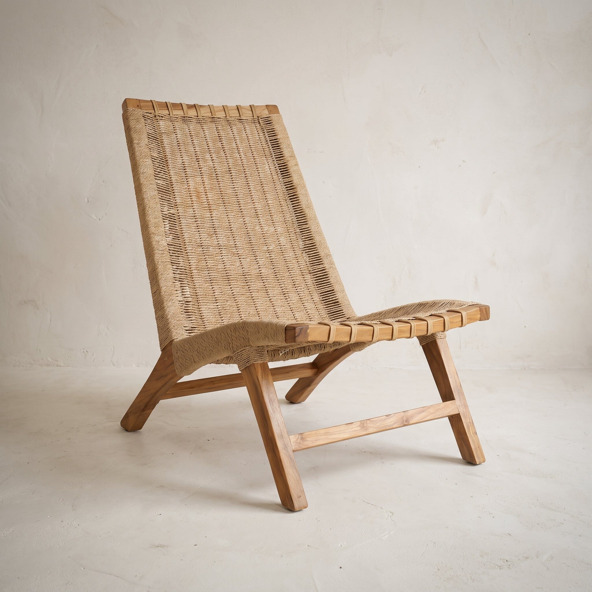 Poltrona Madeira Suar Repouso Móveis Variados 60cm x 82cm x 90cm 